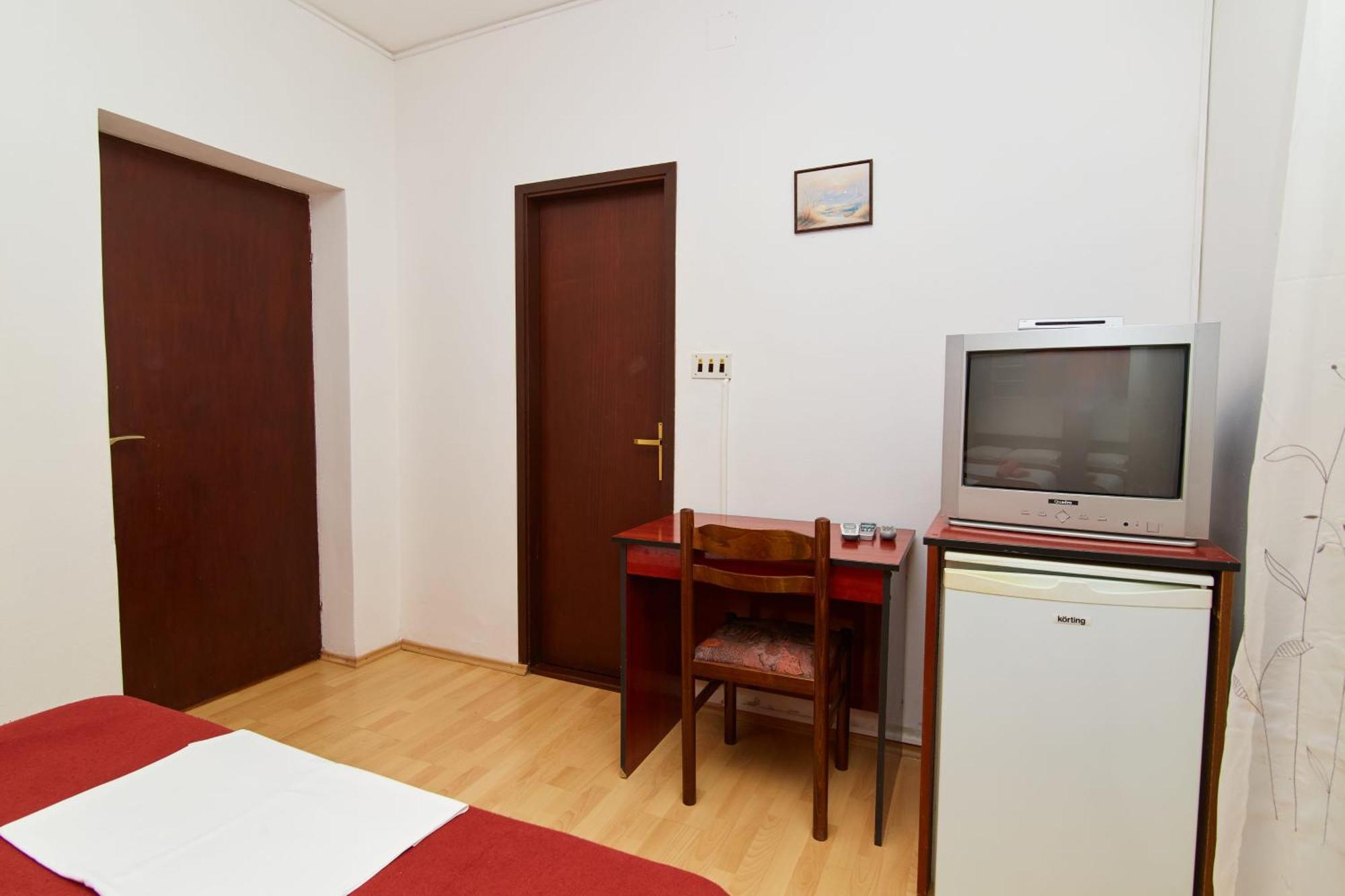 Apartments And Rooms With Parking Space Crikvenica - 19125 Bilik gambar