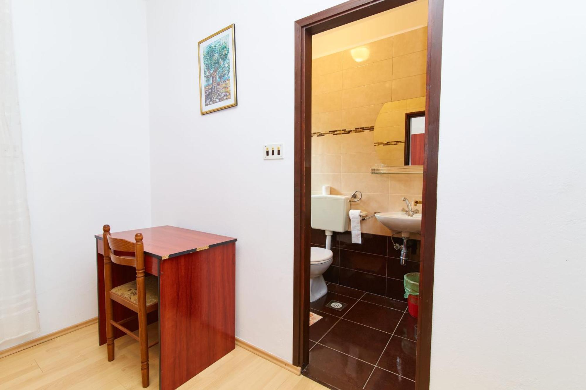 Apartments And Rooms With Parking Space Crikvenica - 19125 Bilik gambar